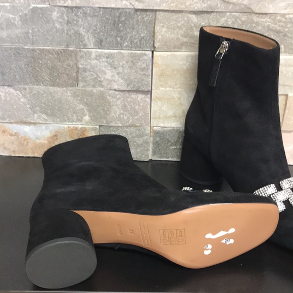 🎁 MARC JACOBS Embellished Chain Suede Block Heel Booties - Picture 7 of 8